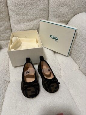 Fendi Kids Black and Beige Logo Mary Jane Flats